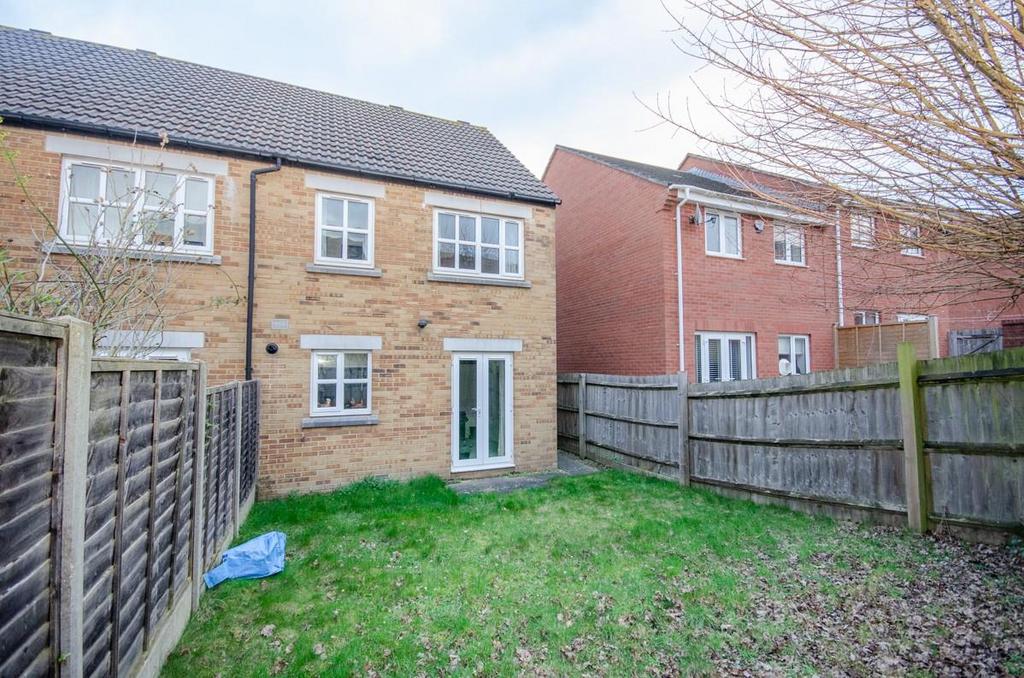 Rear garden pic 2.jpg