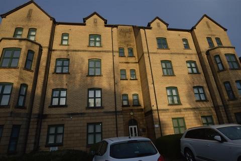 Hadfield Close, Manchester M14