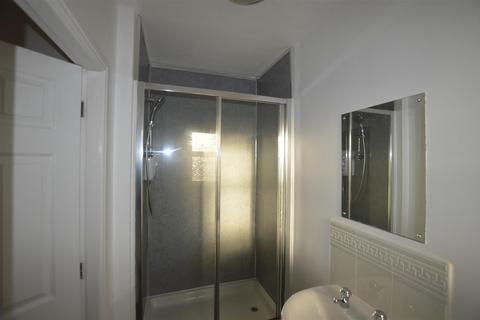 2 bedroom house for sale, Hadfield Close, Manchester M14