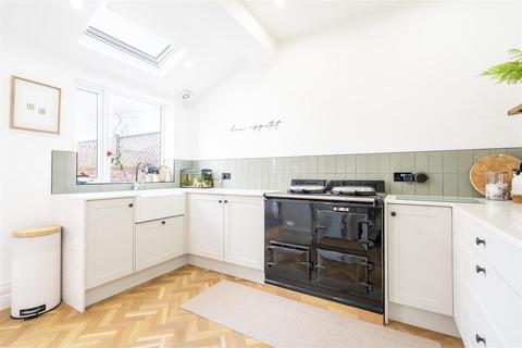 3 bedroom semi-detached house for sale, Newton Avenue, Cullercoats