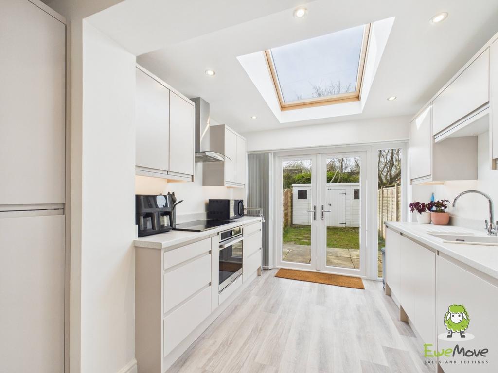 Ewe Move Estate Agents Basingstoke - Lapin Lane Hat