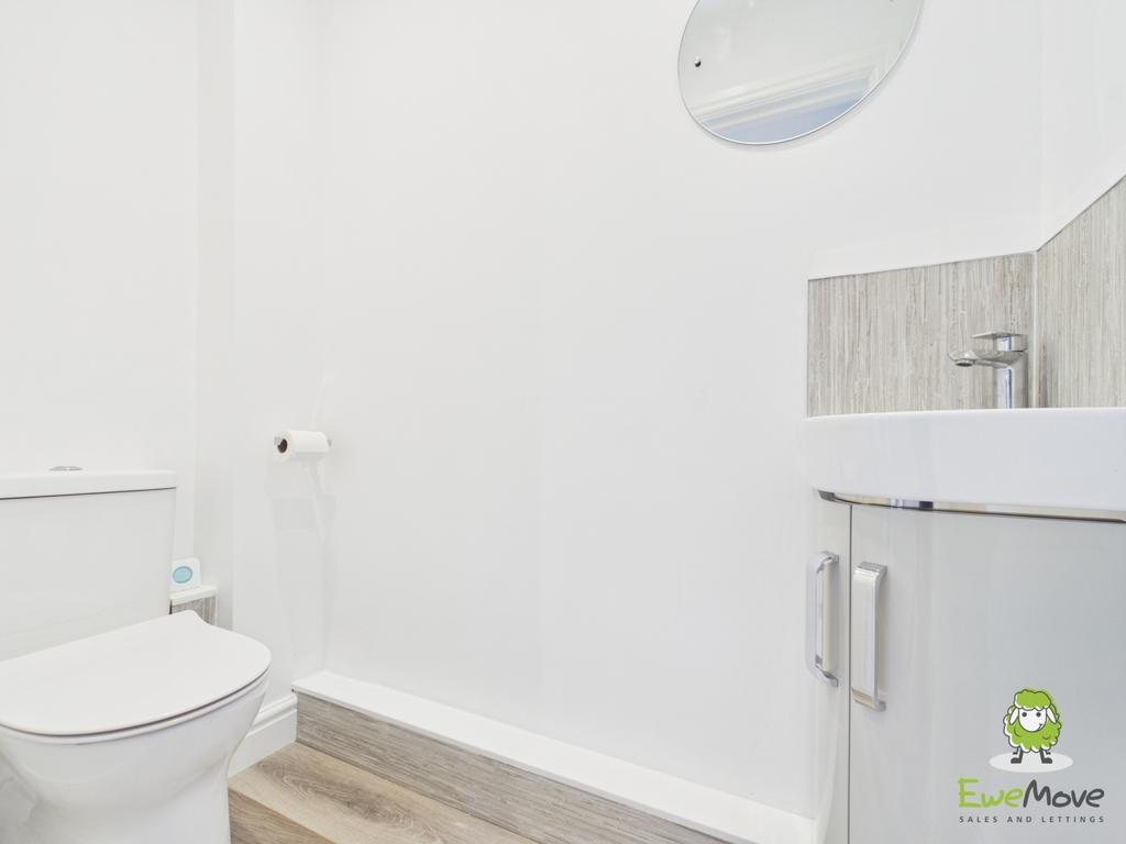 Ewe Move Estate Agents Basingstoke - Lapin Lane Hat