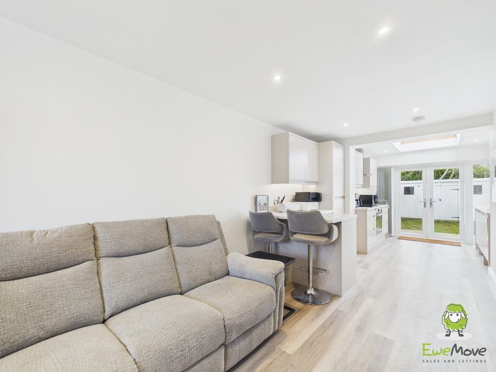Ewe Move Estate Agents Basingstoke - Lapin Lane Hat