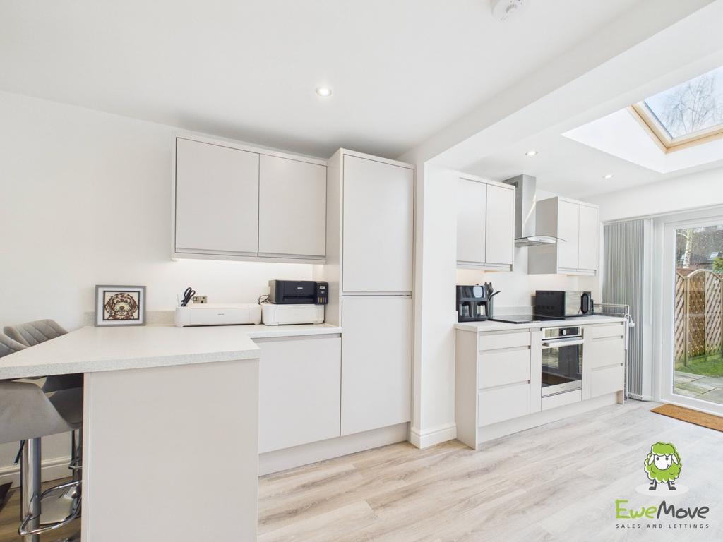 Ewe Move Estate Agents Basingstoke - Lapin Lane Hat