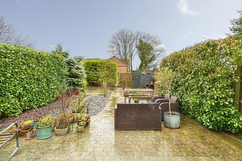 3 bedroom semi-detached house for sale, Newport Drive, Alcester