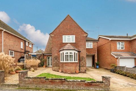 4 bedroom detached house for sale, Hillbury Avenue, Andover, SP10 2LZ