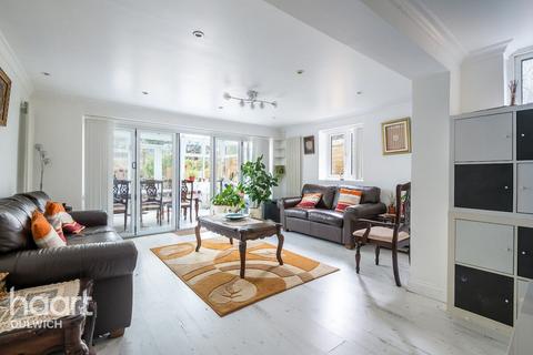 undefined, Friern Road, London