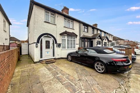 3 bedroom semi-detached house for sale, Princes Park Avenue, HAYES UB3