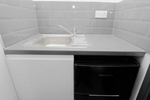 undefined, Wellington Avenue, Hounslow TW3