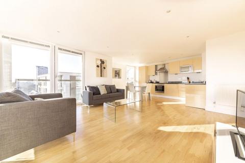 2 bedroom flat to rent, Lanterns Way, London E14
