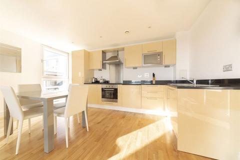 2 bedroom flat to rent, Lanterns Way, London E14