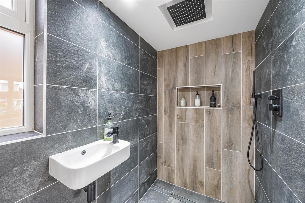 En-Suite Wet Room