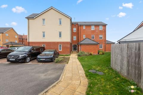 undefined, Elton Close, Aylesbury HP18