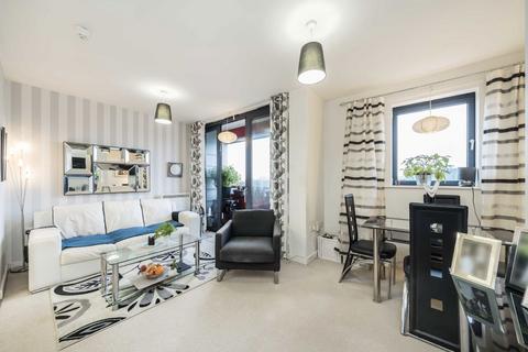 1 bedroom flat for sale, Drayton Park, London N5
