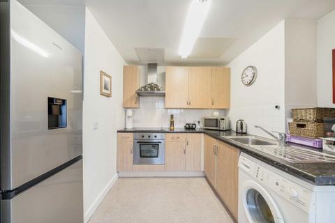 1 bedroom flat for sale, Drayton Park, London N5