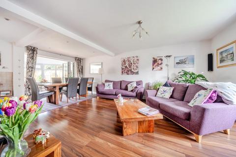 4 bedroom link detached house for sale, Hurford Drive,  Thatcham,  RG19,  RG19