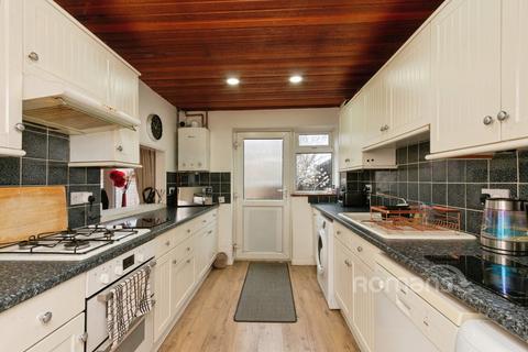 undefined, Oxford Road, Owlsmoor, Sandhurst, GU47