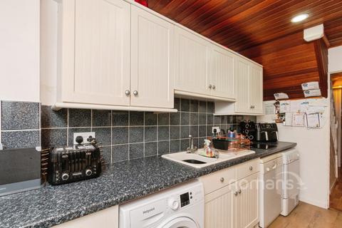 undefined, Oxford Road, Owlsmoor, Sandhurst, GU47