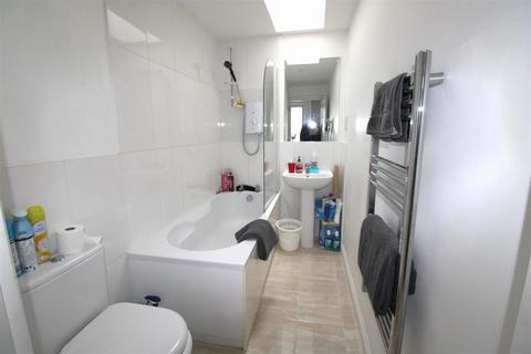 1 bedroom apartment for sale, Pyle Street, Newport PO30