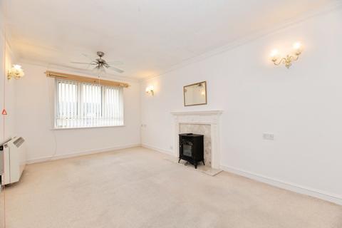2 bedroom apartment for sale, 87 Clayton Road, Chessington, KT9
