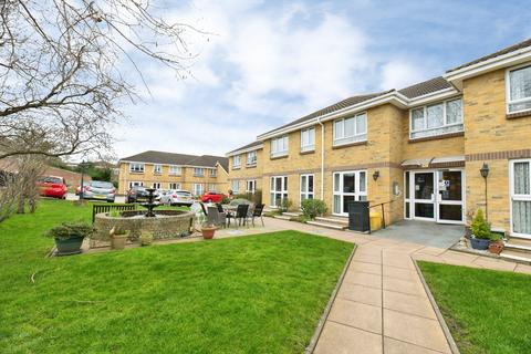 2 bedroom apartment for sale, 87 Clayton Road, Chessington, KT9