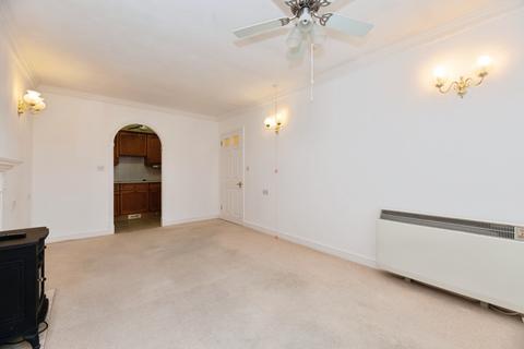 2 bedroom apartment for sale, 87 Clayton Road, Chessington, KT9