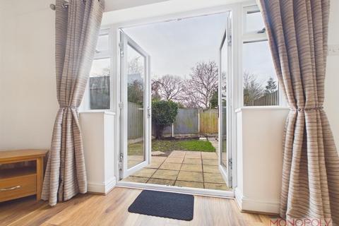 undefined, Vounog Hill, Penyffordd, Chester