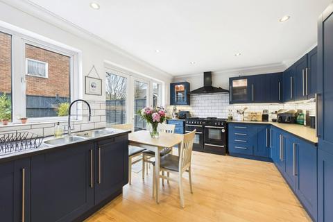 4 bedroom terraced house for sale, Sheridan Road, Frimley, Camberley, Surrey, GU16