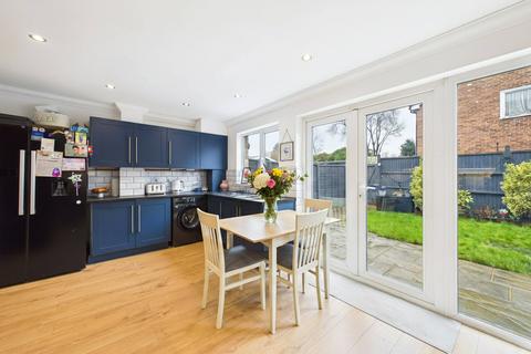 4 bedroom terraced house for sale, Sheridan Road, Frimley, Camberley, Surrey, GU16