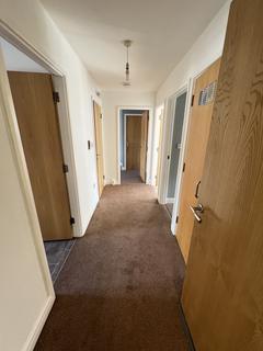 2 bedroom apartment to rent, Prestwood Road, Wolverhampton WV11