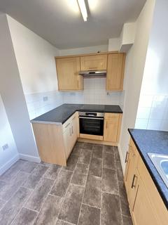 2 bedroom apartment to rent, Prestwood Road, Wolverhampton WV11