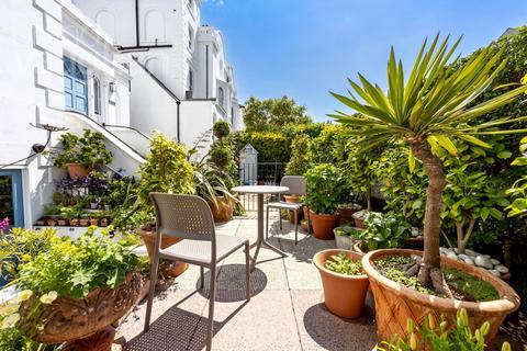 1 bedroom flat to rent, Albany Villas, Hove, BN3