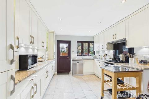 4 bedroom detached house for sale, Acres End, Chelmsford