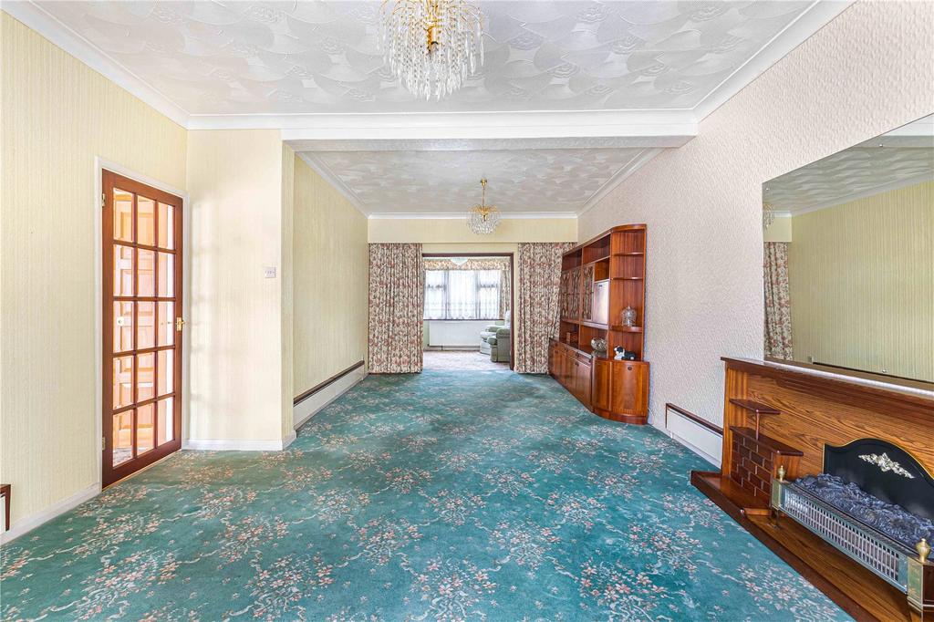 Through Lounge