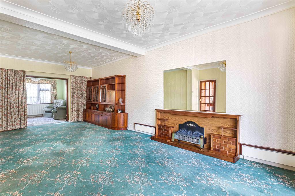 Through Lounge