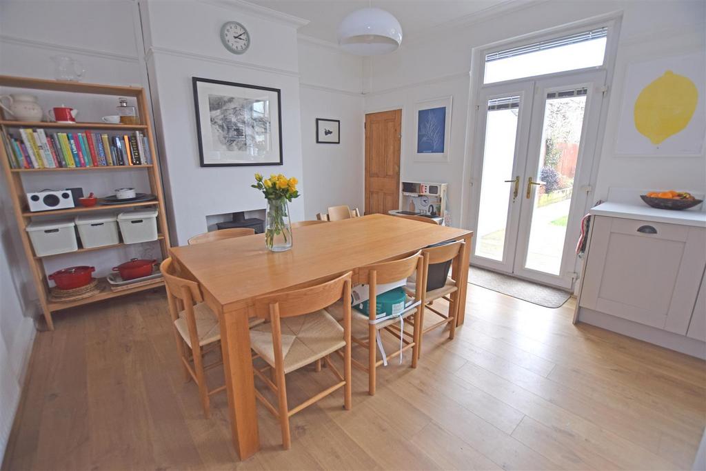 Dining room.jpg