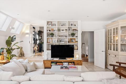 undefined, Thornton Avenue, London W4.