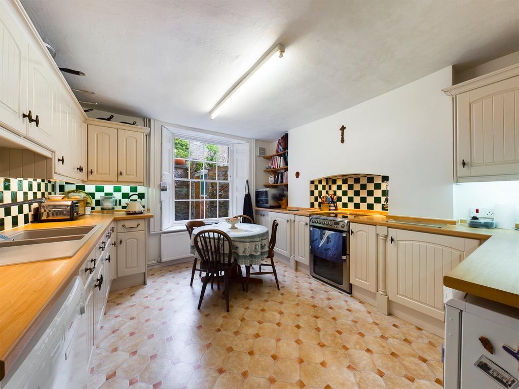 Kitchen/Breakfast Rm