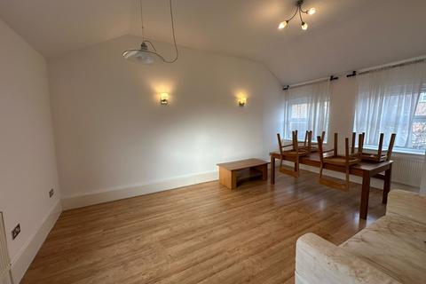 1 bedroom flat to rent, 1 Bed Flat, Olive Grove, N15