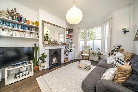 3 bedroom house for sale, Graveney Road, London SW17
