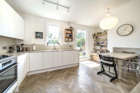 3 bedroom house for sale, Graveney Road, London SW17