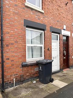 2 bedroom terraced house to rent, Oldfield Street, Fenton, ST4