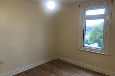 2 bedroom flat to rent, Harrow, HA1