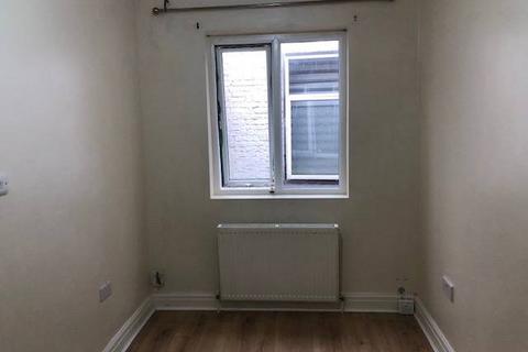 2 bedroom flat to rent, Harrow, HA1