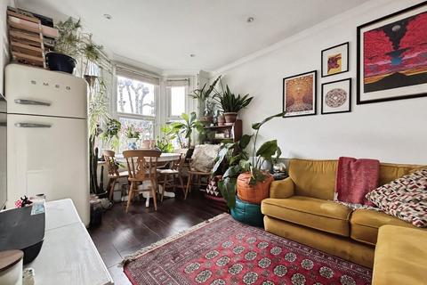 2 bedroom apartment for sale, Harold Road, London E13