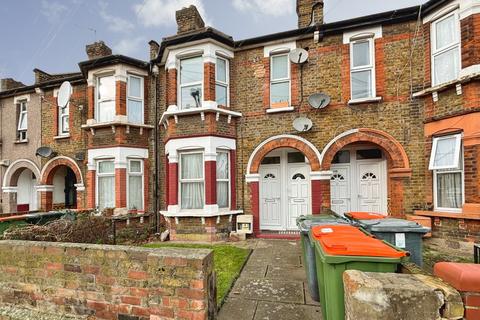 2 bedroom apartment for sale, Harold Road, London E13