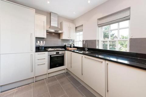 2 bedroom apartment to rent, Hyde Park Street, London W2