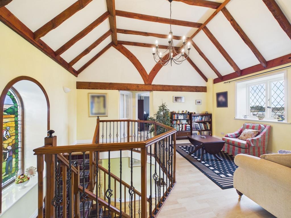 Galleried landing