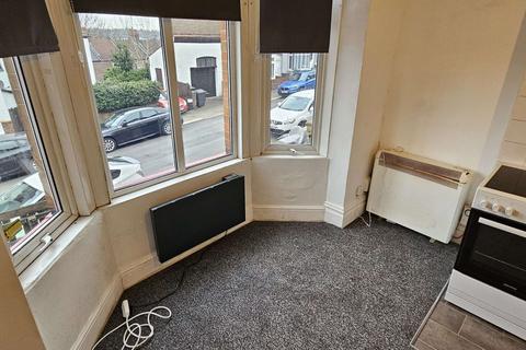 undefined, Luton LU1