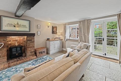 undefined, Thatch Cottage, 23 Main Road, Crick, Northamptonshire, NN6 7TU
